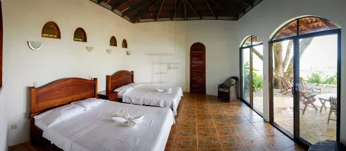 LagunaVista Villas Hotels in Carate