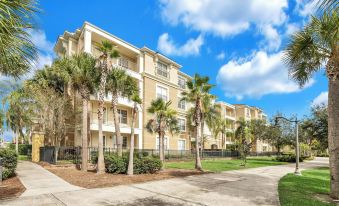 4816 Cayview Ave #306