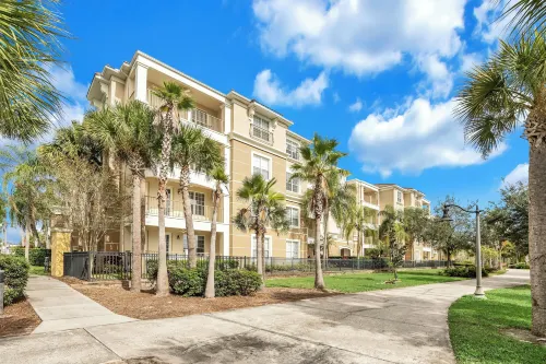 4816 Cayview Ave #306