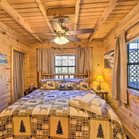 Creekside Cabin in the Blue Ridge Mountains!