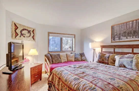 Ffd7 Frostfire 2 Bedroom Condo by RedAwning