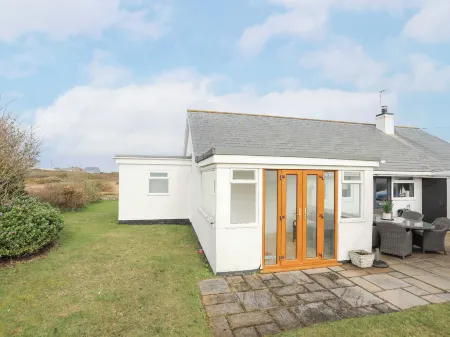 Didaro Отели рядом с достопримечательностью «Porth Dafarch»