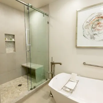 Deluxe Two Queen Room Hotel Room