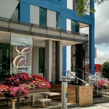 Excellence Plaza Hotel