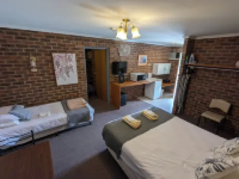 Barham Colonial Motel Hotels in Barham