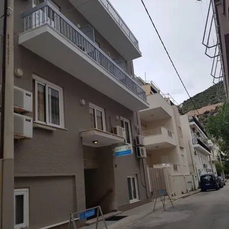 Galanopoulos Hotel