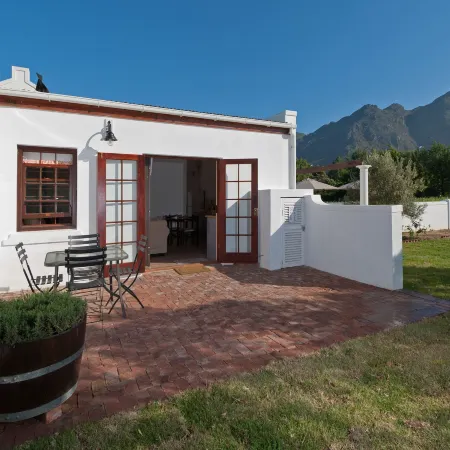 La Galiniere Guest Cottages