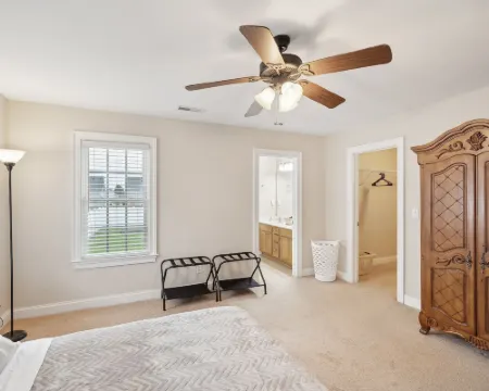 迷人的家庭度假屋帶寬敞的庭院三臥室住宅 帕斯闊坦克縣住宿飯店