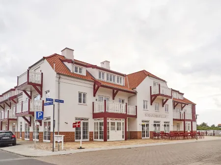 Strandhotellet Отели рядом с достопримечательностью «Blokhus Strand»