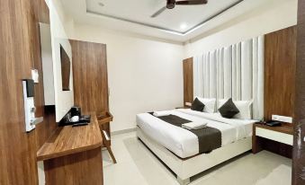 Hotel SRK - near Temple