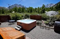 Convict Lake Resort Hotels in Mammoth Lakes