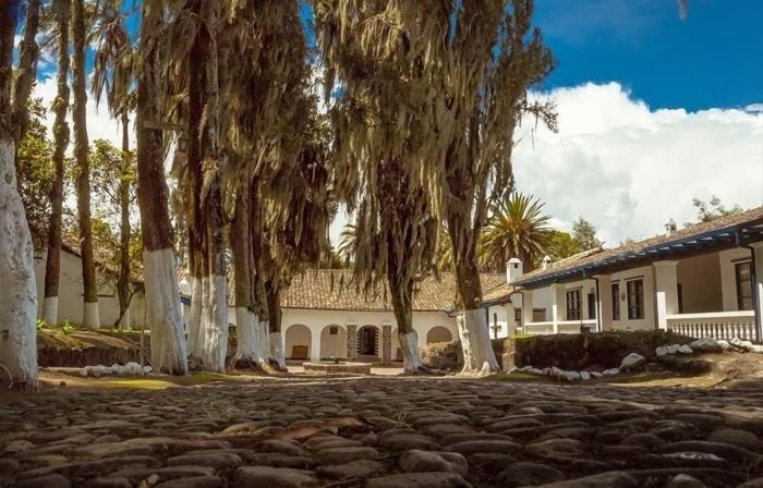Hostería Hacienda Pinsaqui