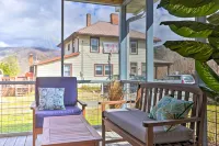'The Rock Cottage' in Hot Springs: Screened Porch! - parking