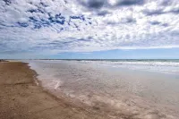 North Topsail Beach Condo w/ Balcony! - Beach