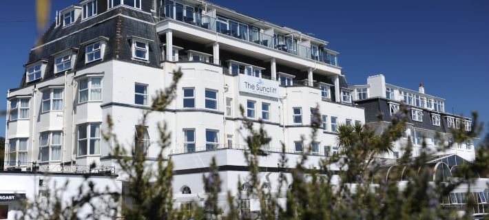 Suncliff Hotel - Oceana Collection Hotels in Bournemouth
