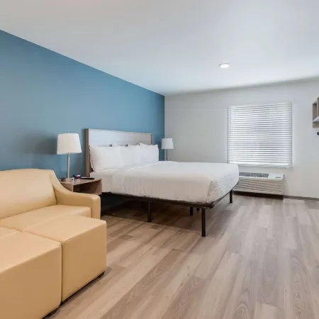 WoodSpring Suites Meridian