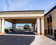 Quality Inn Hotels in Arcola