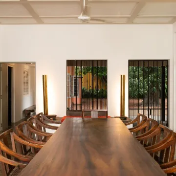De Saram House by Geoffrey Bawa Отели рядом с достопримечательностью «Бандаранаайк Мемориал Интернешнел Конференс Холл»