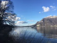 F1 50 m2 bright, quiet and comfortable Hotel a Cran-Gevrier