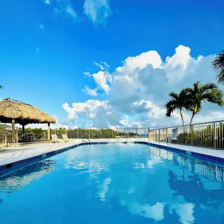 Ragged Edge Resort & Marina
