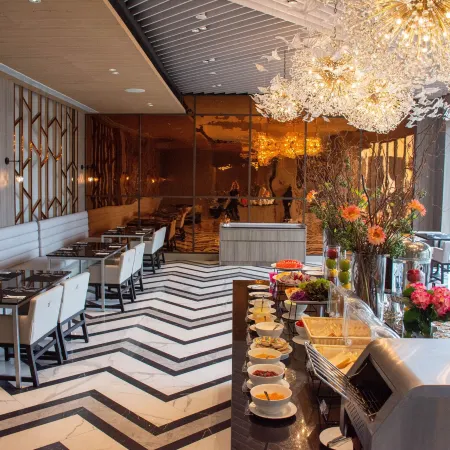 Chor Cher The Luxury Green Hotel