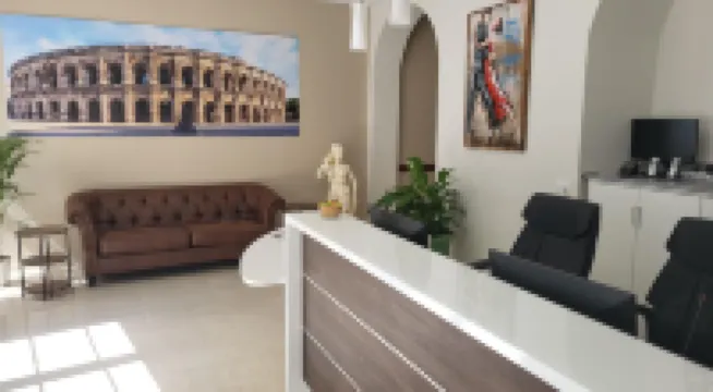 Square Hotel