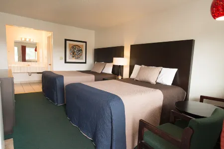 Cougar Land Motel Отели рядом с достопримечательностью «Palouse Discovery Science Center»