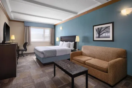 Best Western Plus Kamloops Hotel Отели рядом с достопримечательностью «BIG Little Science Centre»