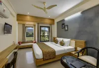 Padmini Bagh Resort by Inventree, Udaipur Hotels near Maharana Pratap Airport