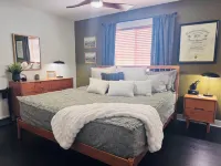 The Sweet Retreat Wheelchair Accessible Historic Home 올덤 카운티 호텔