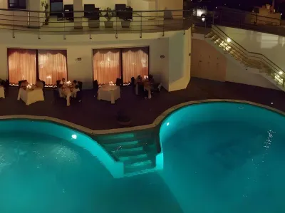 Hotel Majesty Alberobello Отели рядом с достопримечательностью «Trullo Siamese»