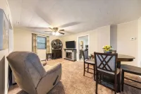 Spacious 3BR House With Firepit & Grill, Near Beach Hotel a Hobart