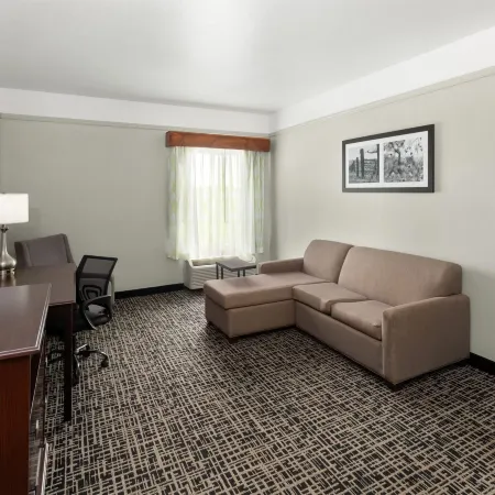 La Quinta Inn & Suites by Wyndham Brownwood