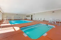 Comfort Inn & Suites - Pool