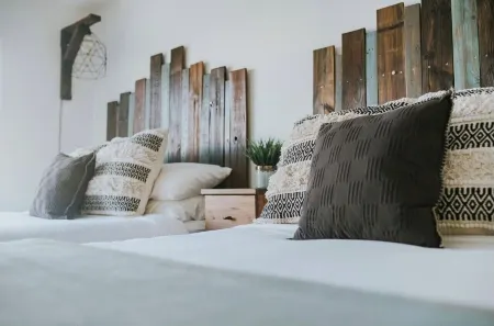 Canyon Rest! Sleeps 10, Pool, Private Patio/Hottub