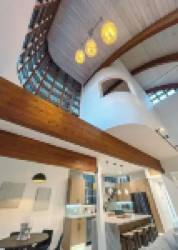 Newly Remodeled Luxury Waterfront Home on Venice Canal with Jacuzzi