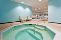Holiday Inn Express & Suites Winchester