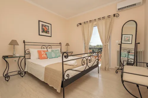 Cha Nanakas Village Inn