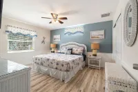 Sunset Beach_Cozy boutique cottage with all the must have beach amenities