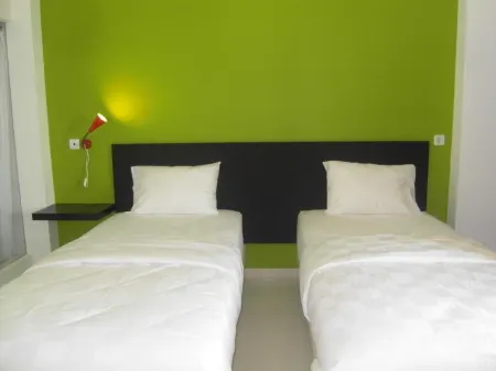 Jepara Beach Hotel Отели в г. Jepara Regency