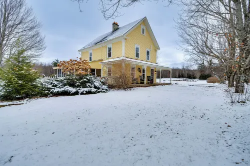 Farmhouse on Ammonoosuc River Near Cannon Mountain - Wifi