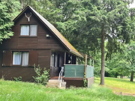 Idyllic vacation home in the middle of nature