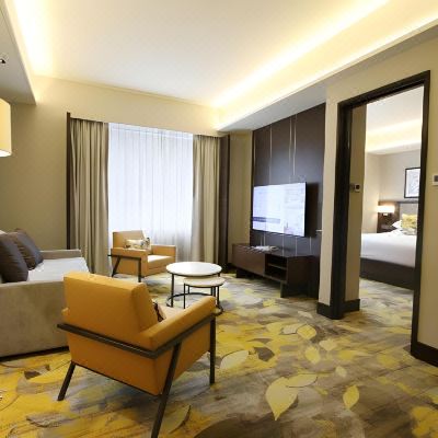 Executive Suite Royal Plaza on Scotts Promo Code