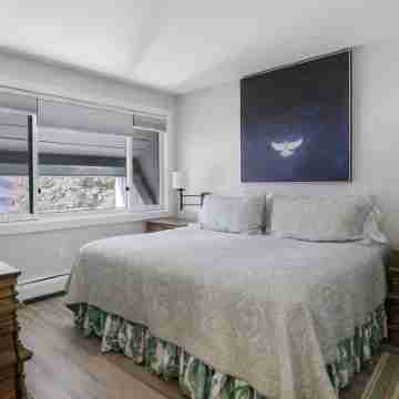 Stylish 2 bdrm/2 bath: named "The best small condo in Stowe" Rooms