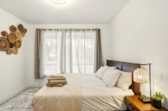 RUBY ISLAND 17 -5BEDS -12SLEEPS