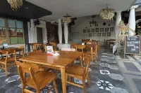 Attara Hostel Senggigi - Auberges de jeunesse