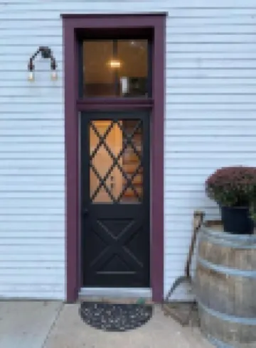 Lovely 2 Bedroom Carriage House Unit with Loft