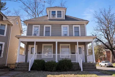 頂峰學者套房，供12人使用！ 住宿飯店