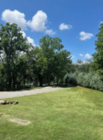 Come Enjoy Spring @ Lake Chatuge - Waterfront Farmhouse in Hiawassee, GA