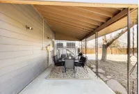 Modern Close to Denver 4bdr Home-Great for groups